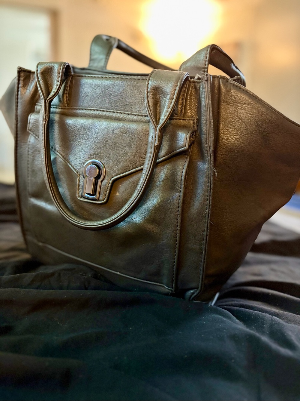 Classic Structured Tote Handbag - Black